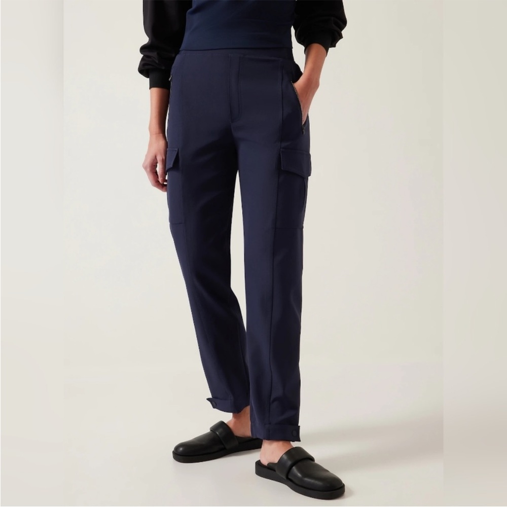 Athleta Endless Cargo High Rise Jogger Pants - Navy Blue, Size 8T
